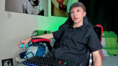 jero independent model online show from January 2025 06:21:01 AM