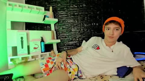 jero independent model online show from March 2025 05:38:02 AM