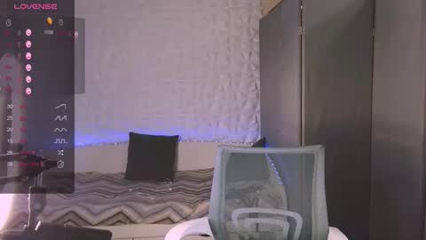 Snapshot of jerrybomb_ chatting on October 2025 11:49:02 AM Jerrybomb online show from October 2025 11:49:02 AM