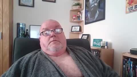 Snapshot of jerseyhammer01 chatting on November 2025 10:37:01 AM Harry online show from November 2025 10:37:01 AM