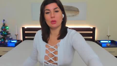 Snapshot of jes_leone chatting on December 2024 04:23:02 AM JESS online show from December 2024 04:23:02 AM
