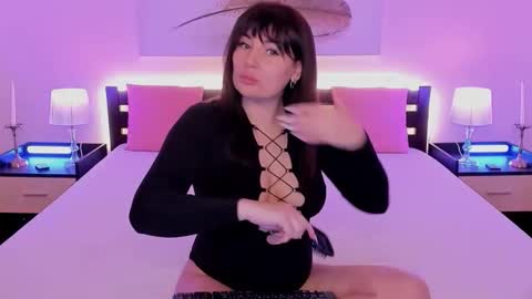 JESS online show from April 2026 08:33:01 PM