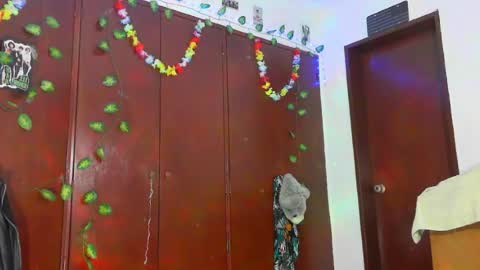 Snapshot of jess_sweett chatting on May 2026 08:27:01 PM Jessica online show from May 2026 08:27:01 PM