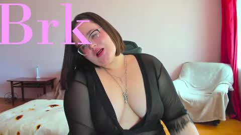 Snapshot of jessica_joy_ chatting on June 2026 06:27:02 AM Natalia online show from June 2026 06:27:02 AM