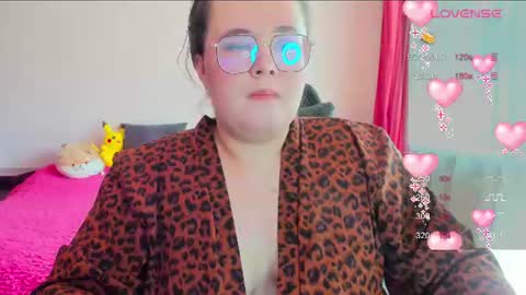 Snapshot of jessica_joy_ chatting on June 2026 06:23:02 AM Natalia online show from June 2026 06:23:02 AM