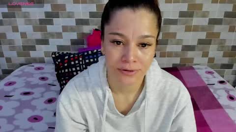 Snapshot of jessica_robertss chatting on May 2026 08:39:01 PM jessimodel independient online show from May 2026 08:39:01 PM