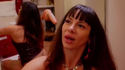 Snapshot of jessiejunee chatting on October 2025 04:21:01 AM JessieJunee online show from October 2025 04:21:01 AM