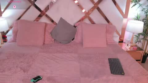Snapshot of jessiica_stonne2 chatting on July 2026 02:03:02 AM JESSICA STONNE online show from July 2026 02:03:02 AM