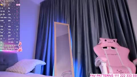 Snapshot of jessy_j_ chatting on July 2026 07:29:02 PM JessyJ online show from July 2026 07:29:02 PM
