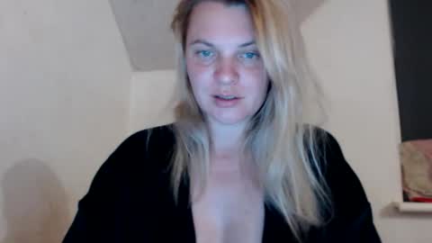 Snapshot of jessyangels chatting on June 2026 07:42:01 PM jessyangels online show from June 2026 07:42:01 PM