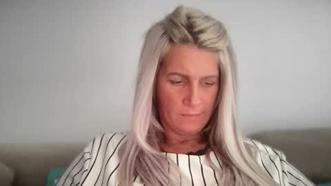 Snapshot of jessye_vega chatting on September 2025 10:37:01 AM Jessye online show from September 2025 10:37:01 AM
