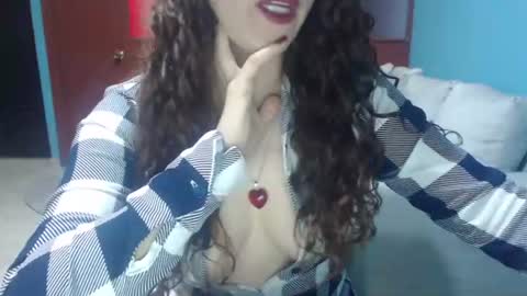 Snapshot of jessymoon00 chatting on June 2026 04:37:02 PM jessy online show from June 2026 04:37:02 PM