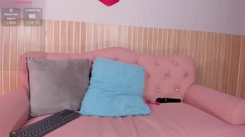 Jessy Morgan online show from November 2025 04:47:01 AM