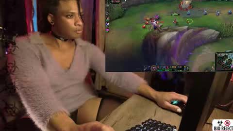 Snapshot of jetsdomain chatting on January 2026 07:11:01 PM Beastly Beauty online show from January 2026 07:11:01 PM