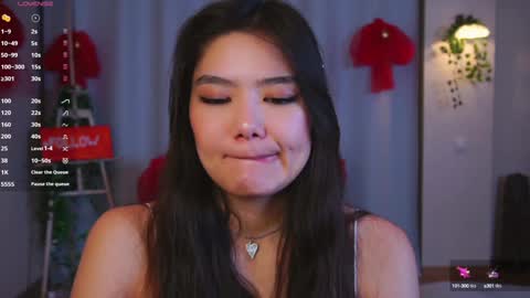 Hi all. My name is Naomi and Im glad to see you in my room  online show from January 2025 04:43:01 PM