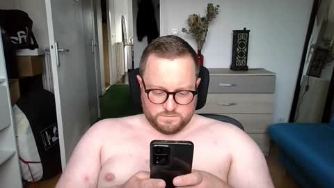 jeuneloup92 online show from October 2025 03:19:01 PM