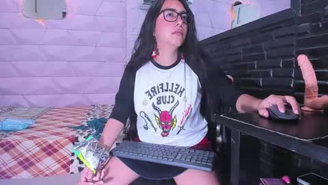 Queen online show from February 2025 10:54:01 PM