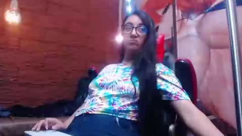 Queen online show from February 2025 07:41:02 PM