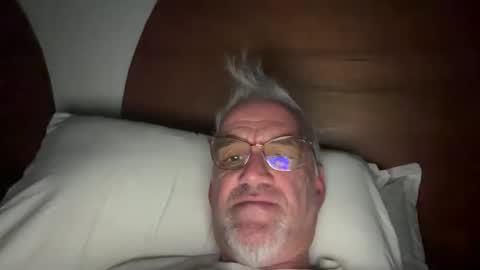 Snapshot of jewlronny chatting on February 2026 07:06:01 AM jewlronny online show from February 2026 07:06:01 AM