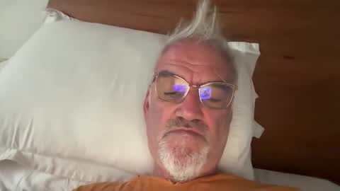 Snapshot of jewlronny chatting on March 2026 07:15:01 AM jewlronny online show from March 2026 07:15:01 AM