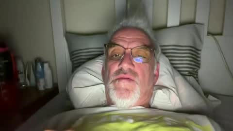 Snapshot of jewlronny chatting on June 2026 11:29:02 PM jewlronny online show from June 2026 11:29:02 PM