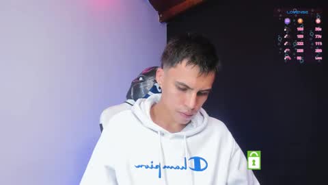 Snapshot of jeyden_camilo chatting on February 2025 10:11:01 PM Jeyden Camilo online show from February 2025 10:11:01 PM