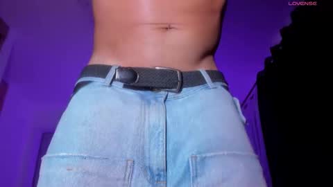 Snapshot of jeyden_camilo chatting on November 2025 02:10:01 AM Jeyden Camilo online show from November 2025 02:10:01 AM