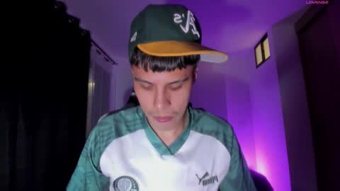 Snapshot of jeyden_camilo chatting on December 2025 11:01:02 PM Jeyden Camilo online show from December 2025 11:01:02 PM