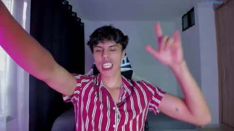 Snapshot of jeyden_camilo chatting on March 2026 10:02:02 PM Jeyden Camilo online show from March 2026 10:02:02 PM