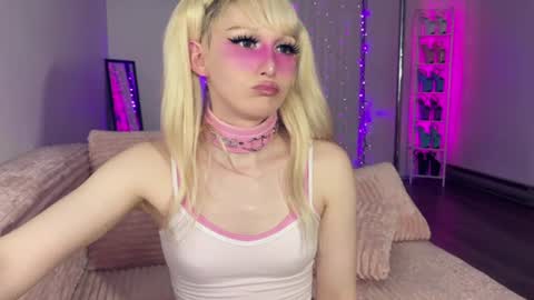 Snapshot of jeylababe chatting on July 2026 02:05:17 AM online show from July 2026 02:05:17 AM