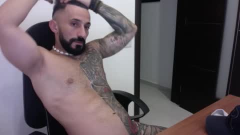 Snapshot of jfenech13071979 chatting on October 2025 09:10:02 PM jfenech13071979 online show from October 2025 09:10:02 PM