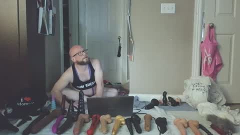 Snapshot of jghosty69 chatting on January 2025 06:45:02 PM Nasty Cumslut online show from January 2025 06:45:02 PM