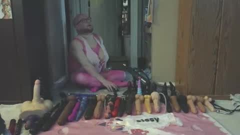 Nasty Cumslut online show from April 2026 06:05:02 PM