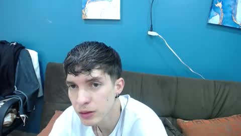 Jheampiero online show from November 2025 12:38:01 PM