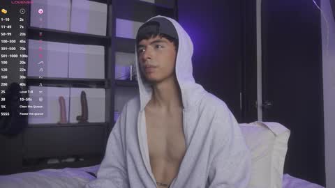 Morghan online show from December 2025 07:00:01 PM