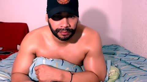 En moreno online show from November 2025 03:32:02 PM