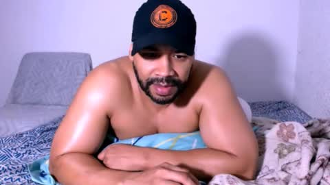 En moreno online show from November 2025 10:43:02 PM