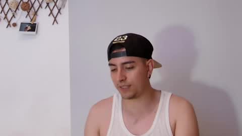 Jhoan Saenz online show from March 2025 02:52:01 AM