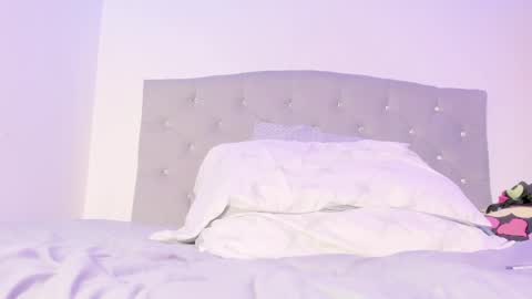 jhoanatrans22 online show from December 2024 02:27:01 AM