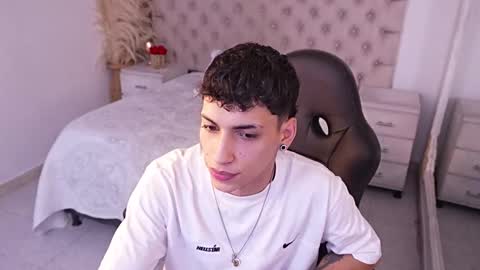 jhoanleandro online show from March 2026 05:22:02 AM