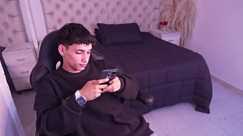 jhoanleandro online show from April 2026 05:40:01 AM