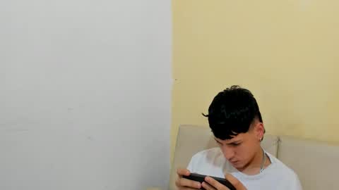 jhon_bom online show from April 2026 02:54:01 PM