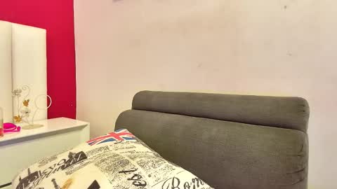 jhon online show from November 2025 04:07:02 PM