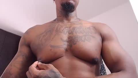 Jhon Tomson online show from April 2026 02:58:01 PM