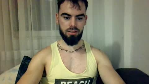 Here are Jhon and Tomy online show from October 2025 09:42:02 PM