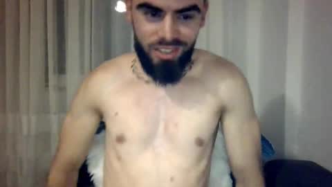 Here are Jhon and Tomy online show from October 2025 09:48:02 PM