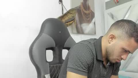 jhonny online show from December 2024 03:56:02 AM