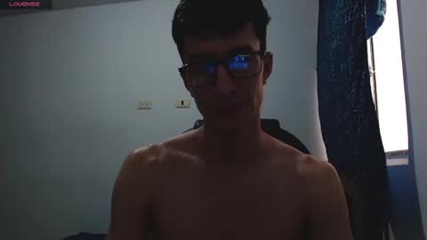 Jhonny independent model online show from February 2025 10:58:01 PM