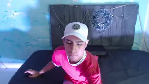 Snapshot of jhonny_latinboy chatting on January 2025 03:22:01 AM Jhonny online show from January 2025 03:22:01 AM