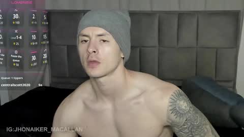Snapshot of jhonny_macallan chatting on September 2025 01:28:01 AM Jhonaiker online show from September 2025 01:28:01 AM